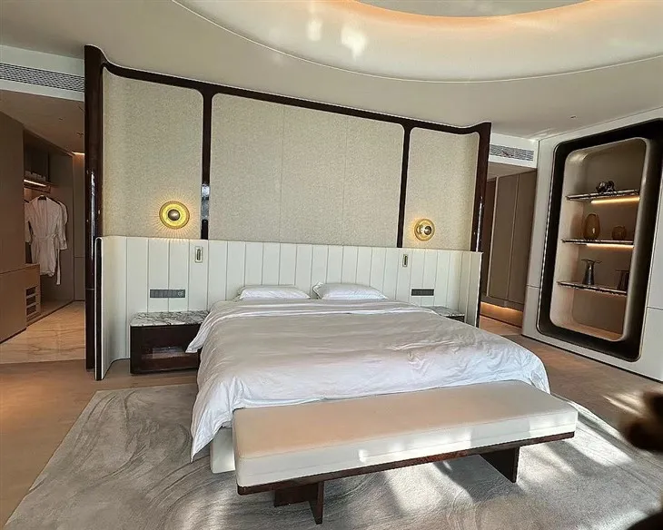 Hotel Leather Bed Bench